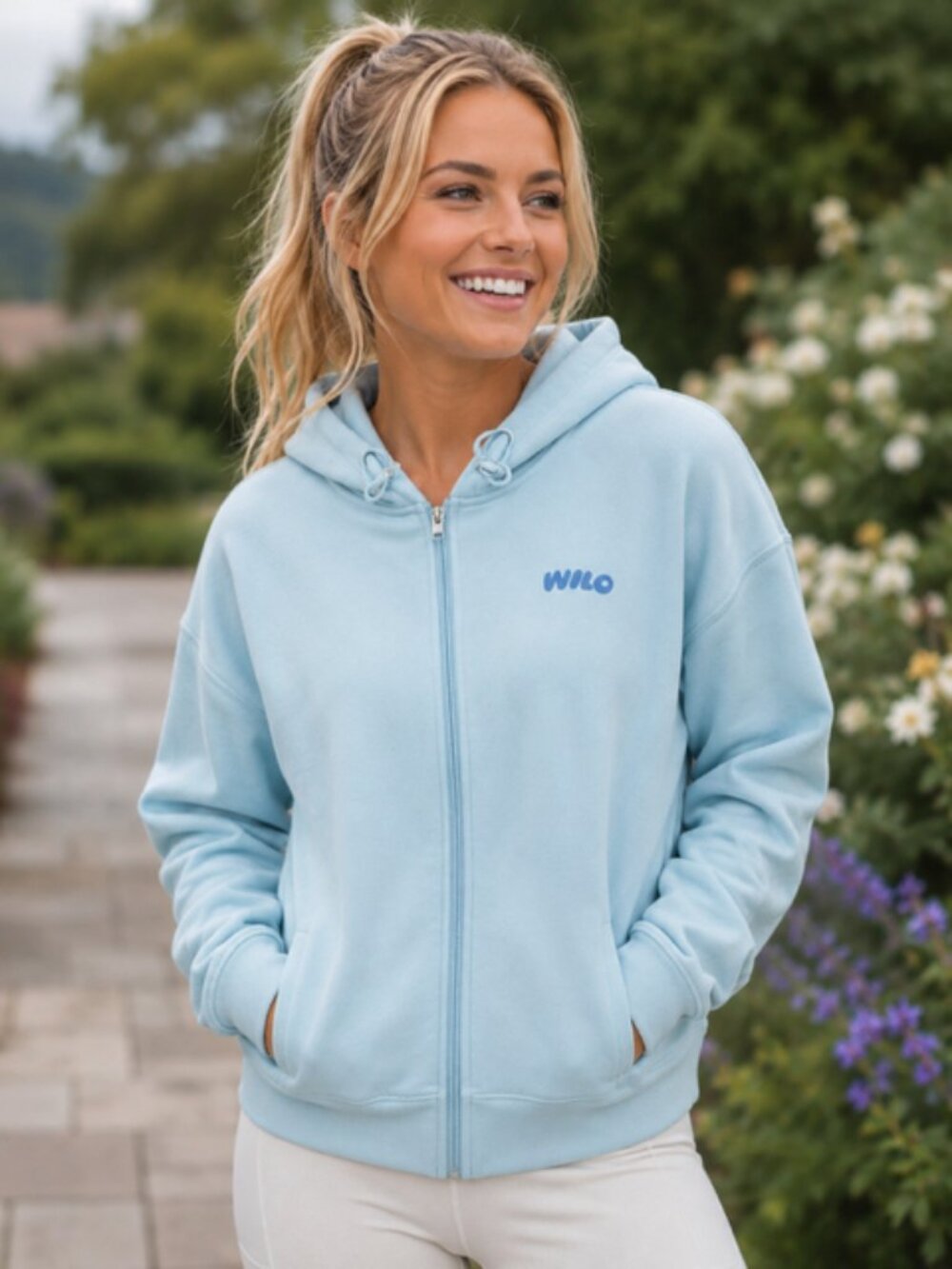 NWT WILO Wellness Club Zip Up Hoodie Women’s Small Blue Oversized Cropped Sweats